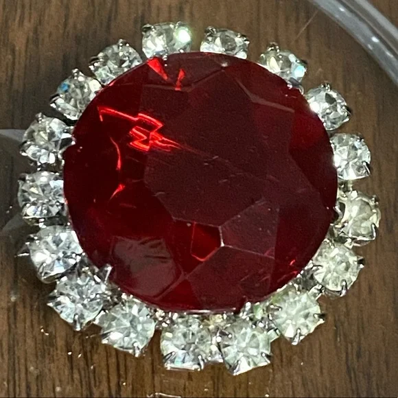 Vintage Brooch - Picture 3 of 5